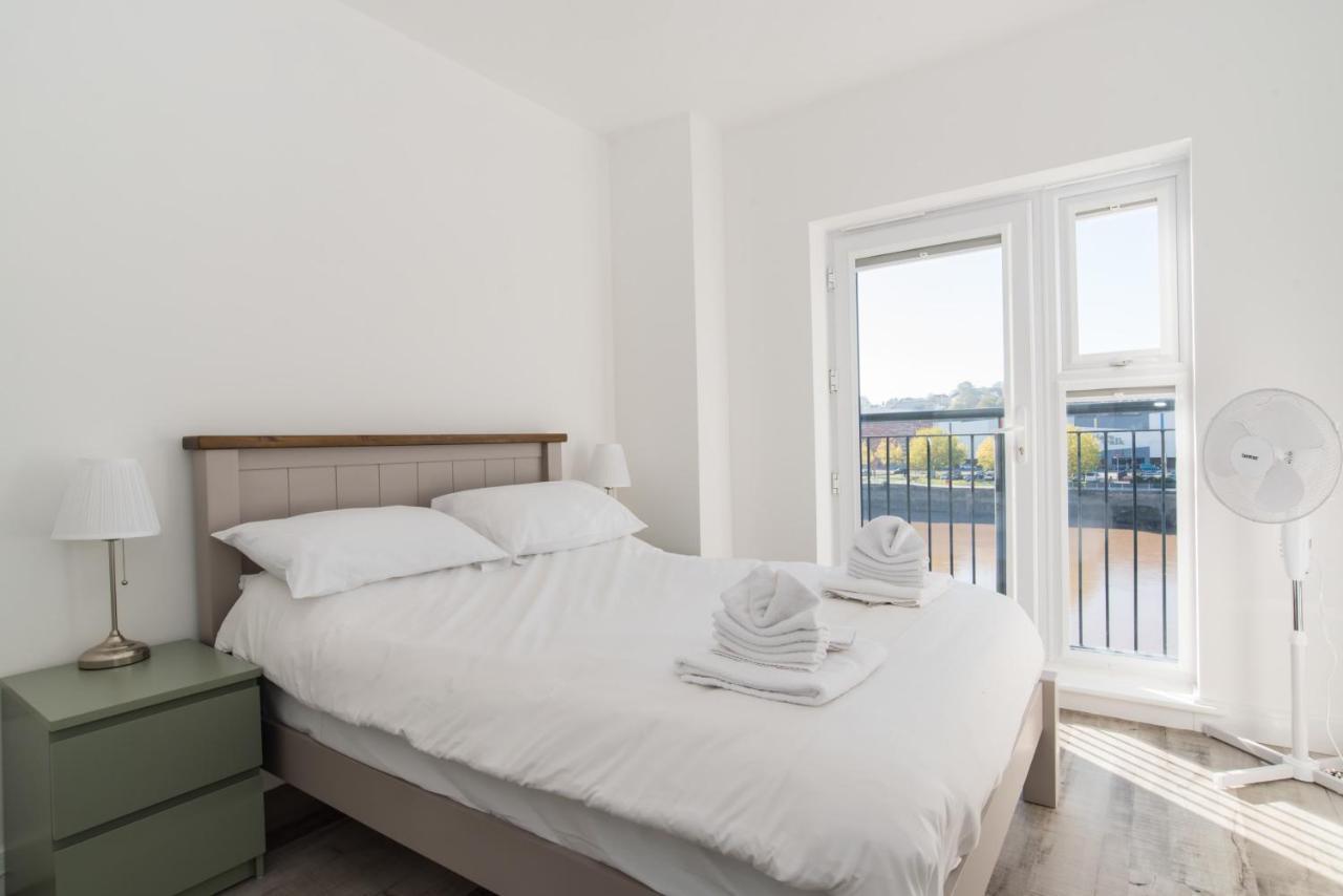 Raphael Heights Apartman Newport Kültér fotó